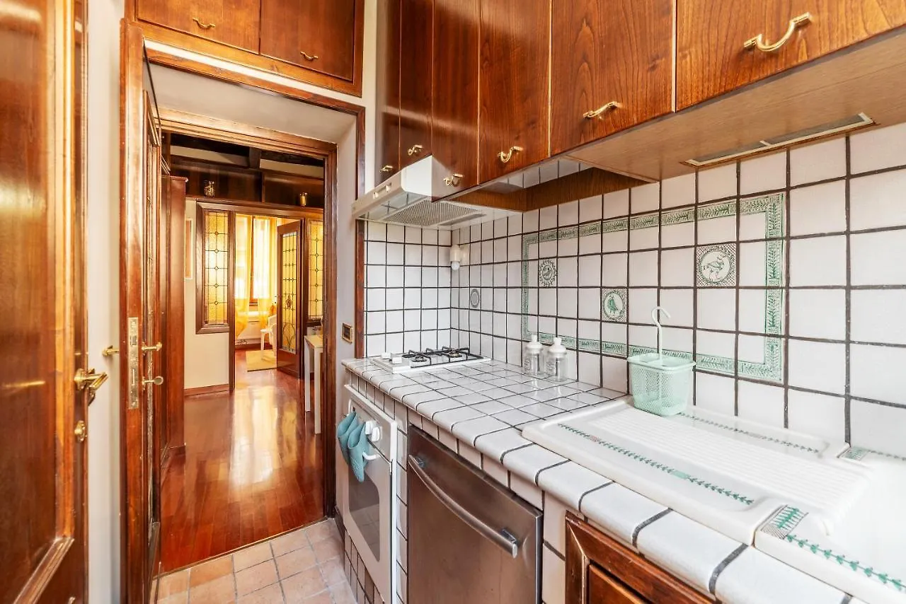 Trastevere Leopard'Oro Apartment Rome Italy